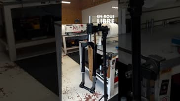 The mother of all upside down single crown forks prototypes: The Obsys Dhios Simple Crown.