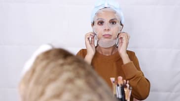 Answering Your Questions + Trying A New Face Mask
