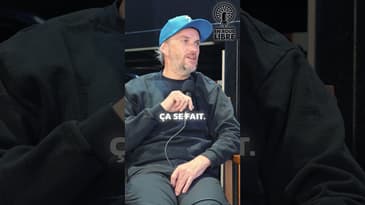 Jack Roure est un magicien. Il monte les roues sans même les regarder. #shorts