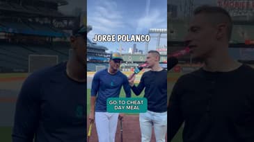 MLB All-Star LOVES This Cheat Day Meal 🤯 #shorts #baseball #seattle #mariners #pnw