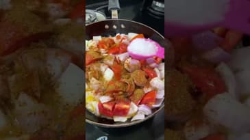 DREAMY butter chicken recipe! #shorts #ashortaday #butterchicken #foodshorts #indianfood #recipes