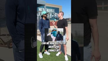 COULD THIS BE THE BEST PITCH IN BASEBALL?? 😳 #shorts #baseball #seattlemariners #mariners #seattle