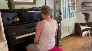 Han kunde inte utan noter...