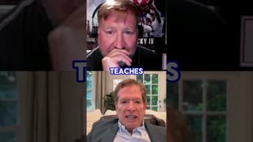 #davidzucker talks #thenakedgun #nakedgun #airplane #80smovies #comedy #comedymovies #leslienielsen