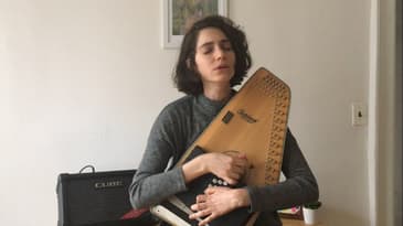 Kami Maltz - Mitnadnedet מתנדנדת, Tiny Desk 2017