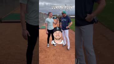 Seattle Mariners Pitcher That Can HIT 👀 #shorts #baseball #seattle #mariners #marinersbaseball