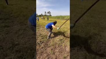 MICRO MOMENT! Volunteer Work in Progress - Globe Aware Kenya ( Clip 1)