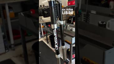 Fourche inversée Obsys DH Carbon du Sunn Radical Plus de Florent Poussin.