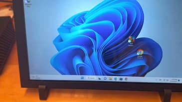 Elecrow Meteor Screen 10.1" IPS Capacitive Touch Screen with RGB Animated light sample