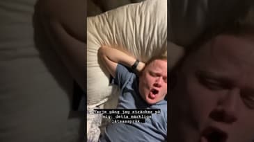 Varje gång jag sträcker på mig kommer ett okänt språk ut ur min mun!