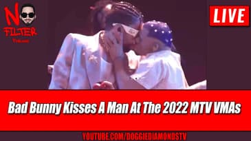 Bad Bunny Kisses A Man At The 2022 MTV VMAs (They Cut My Stream Off)