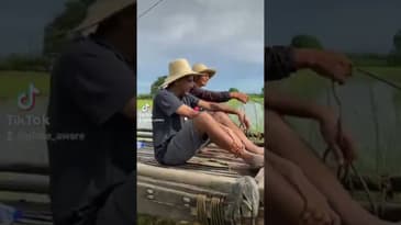 PHILIPPINES! A Week of Giving! Thanksgiving with Globe Aware  ( Clip 2)