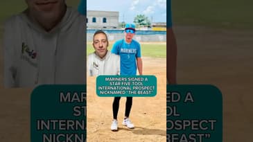 Did The Mariners Just Sign A Future SUPERSTAR?? 😳 #shorts #baseball #seattlemariners #mariners #pnw