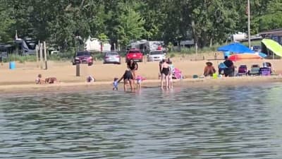 Love a good day on the pontoon boat at the beach ⛱️ 😎. 