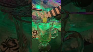 Absinthe drink pairing for The Red Light District episode!#kinksandcocktails #absnthe #greenfairy #