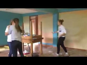 Students Singing in Peru!