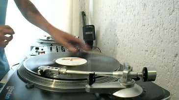 Vinyl Mix by DJ NAID 08 March 2023