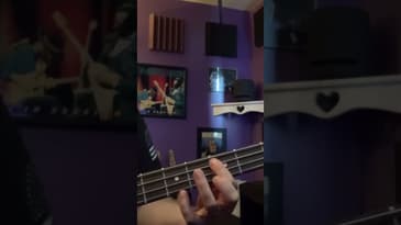 Moonlight #Shorts #EasyBass #BassGuitar ￼￼￼