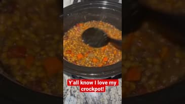 Lentil Soup In My Crockpot!  #soup #crockpotcooking #vegan #vegetarian