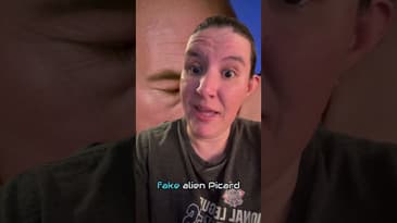 #StarTrek game time! The Picrusher kisses! #startrektng #podcast #fyp #beverlycrusher #jeanlucpicard