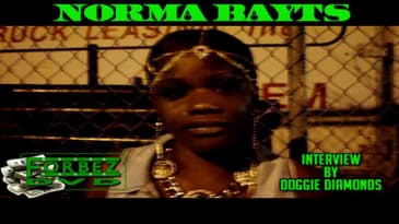 Norma Bayts Barks On A Hater And Let's Us Get A Good View Of That Cake!