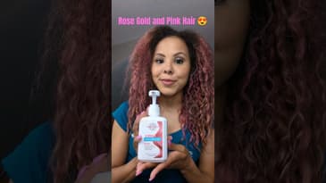 Tried out this @keracolorhair color depositing clenditioner in "hot pink" from @ultabeauty 💖😊