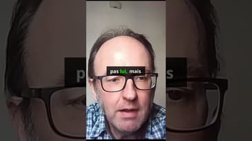 Découvrez le double visage de l'écrivain !