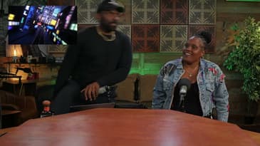 Season 4, Ep. 25: What's Your Go-To Karaoke Song?
