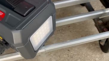 Lokithor AW401 Flashlight