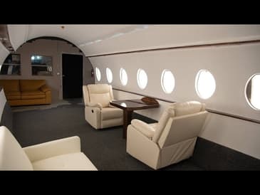 Fake Private Jet Stage for Influencers are News AF - Sept 29, 2020