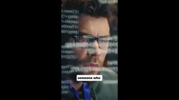 What is a Data Scientist?    @DalianaLui shares her definition