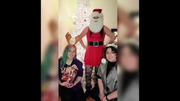 Episode 8 • Ho! Ho! Ho! • Santaphilia