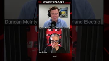 Breaking Hierarchy: Leading by Example #shorts