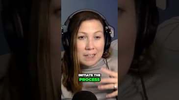 AI vs Human: Who Writes Better? #shorts #marketingtips