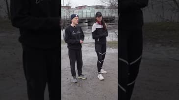 Rådgjorde med Sofia Ståhl om min soloshow ”Det som händer händer” – blir det fysisk aktivitet?