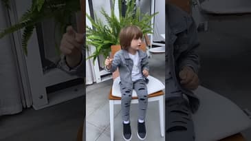 STOP SCROLLING! Take a moment to listen. #shorts #toddlerlife #inspiration #entrepreneur #podcast