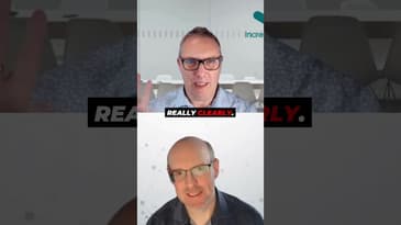 Would you take a SHOWER on a plane? 🚿✈️