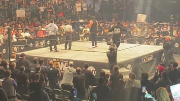 Awesome moment after AEW Dynamite in Indianapolis!