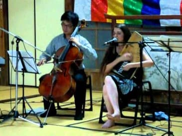 באנושיותך - קאמי מלץ