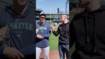 MLB Player Leaves MID INTERVIEW Over NFL Rivalry #shorts #baseball #mariners #seattle #nfl #49ers