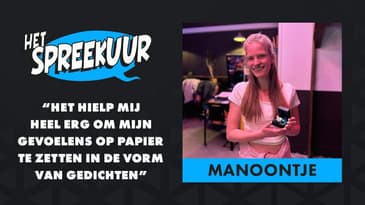 MANOONTJE over DEPRESSIEVE PERIODE, haar EIGEN GEDICHTENBUNDEL en STREAMEN als UITLAATKLEP