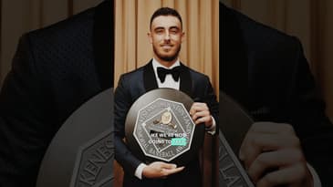 Would you rather sign Teoscar Hernandez or Cody Bellinger? #mariners #mlb #seattle