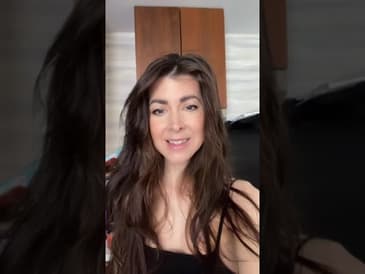 This is exciting! No one knows who I am. #shorts #mompreneur #momdiaries