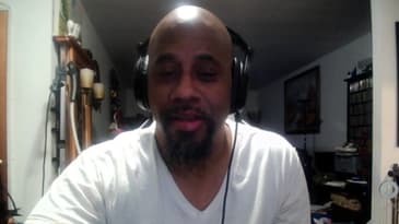 AUSDOM AF640 1080P Auto Focus Video Camera with Microphone