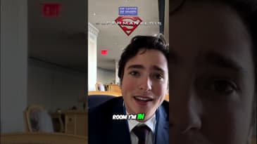 The Best Acting School #alexgarfin #supermanandlois #dc #un #bemoresuper #newyork #superman