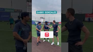 Professional baseball players are ACTIVE on social media 😳 #shorts #baseball #mariners #mlb #milb