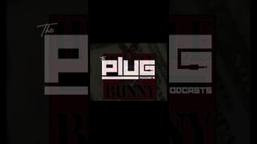 She was  "Too sexy for the clothes" #HustleBunny 👯‍♀️ #podcast #theplugpodcasts #podcastclips