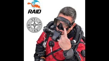 Paul Toomer - President of RAID - S01 E04