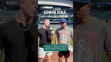 MLB All-Star Made His Manager Get An AWFUL Haircut 😂 #shorts #baseball #seattle #mariners #mets