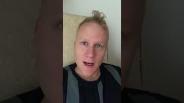 Inside information: "Mamma varför gapar han?"